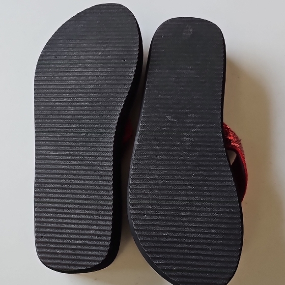 NWOT San Francisco 49ers Vibrant Red Women Sequin Flip-Flops - Picture 3 of 6